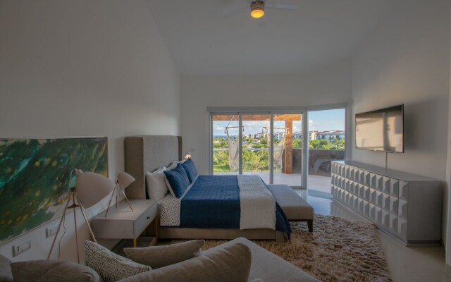 Casa Sky Penthouse Mareazul 2 Bedroom Condo by RedAwning