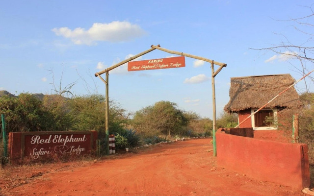 Red Elephant Lodge