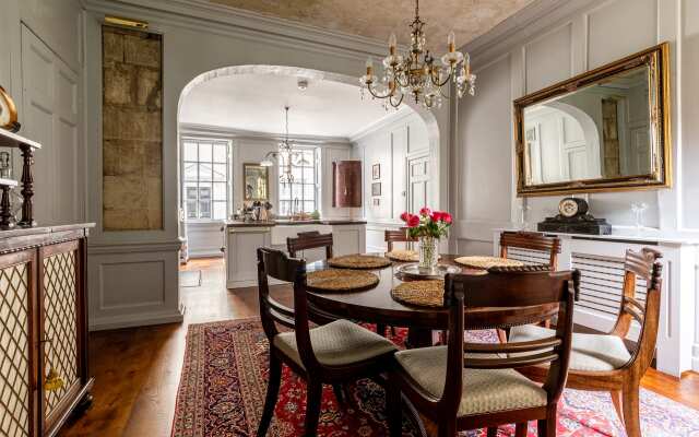Spacious Georgian 3 Bedroom John Wood Townhouse