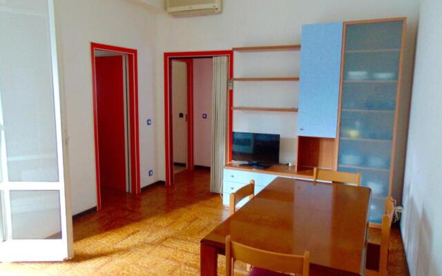 M245 - Marcelli, trilocale con terrazzo e a/c