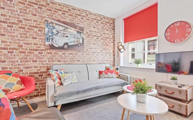 Brighton Getaways - Artist Studio