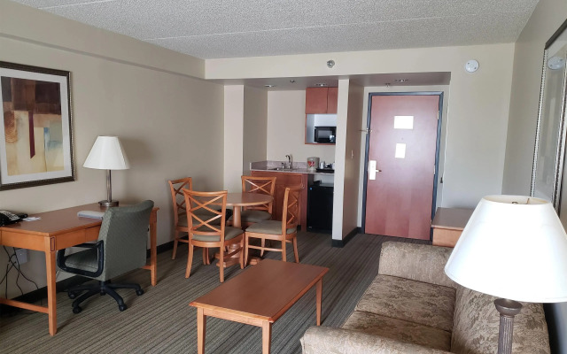 Coon Rapids North Metro Hotel to Norwood Inn & Suites