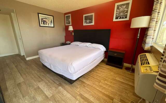 Travelodge by Wyndham Imperial/El Centro