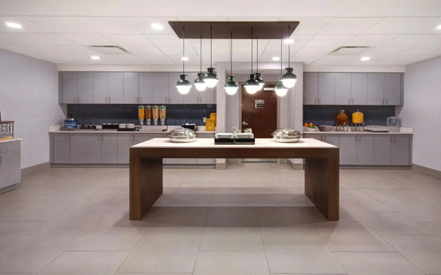 Homewood Suites Lexington-Hamburg