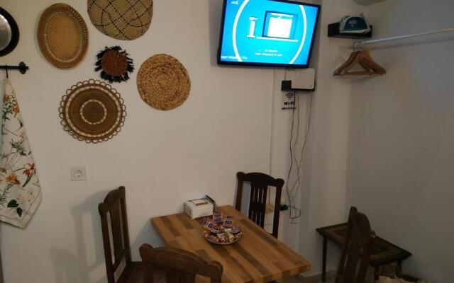 Studio 21