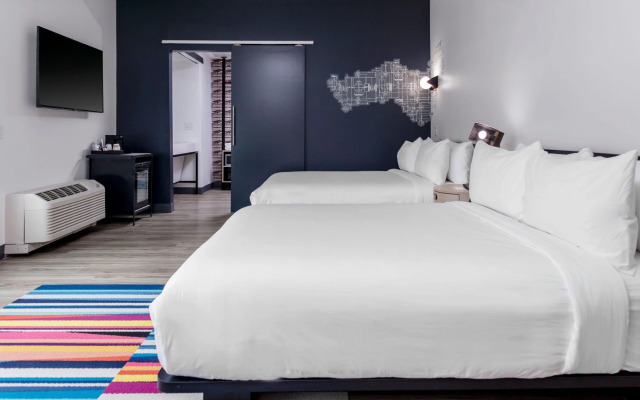 Aloft Savannah Airport