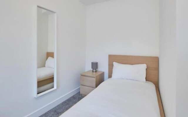 Apartment 4 in Loftus