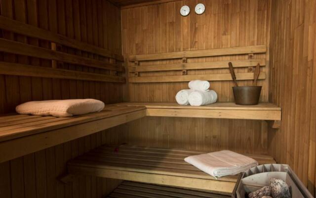 Holiday Inn Santiago - Airport Terminal by IHG