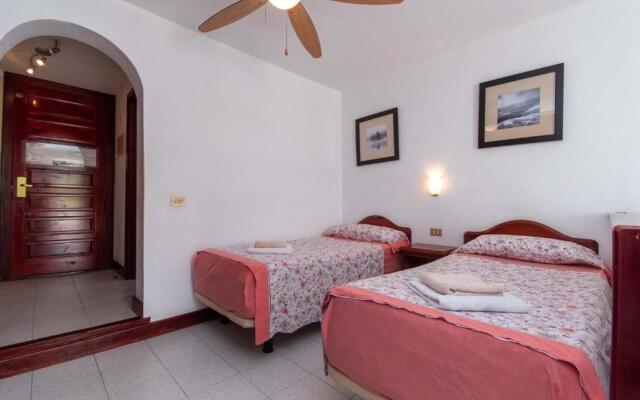 Parque Santiago IV 70 - Studio with sea and pool view