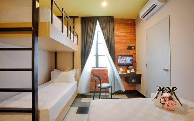 the youniQ Hotel