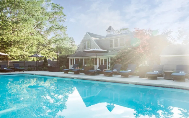 Cape Arundel Inn - Club House