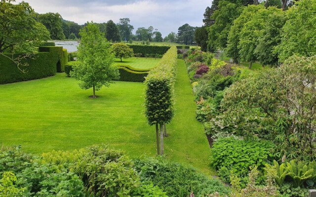 FURTHER.SPACE At Glenarm Castle