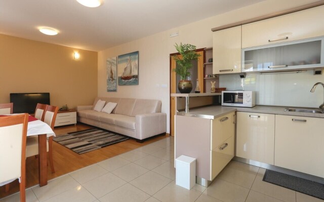 Beautiful Home in Krilo Jesenice With Wifi and 3 Bedrooms