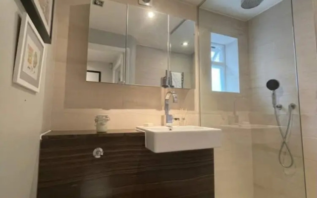 Secluded & Serene 3BD Family Home - Wandsworth!