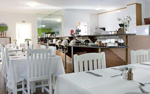 Silver Oaks Boutique Hotel