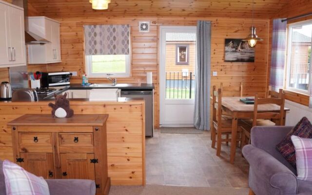 Loch Leven Lodge 4