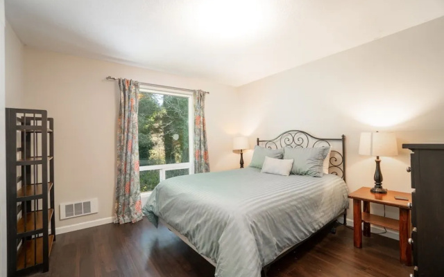 Otter Rock Hideaway 3 Bedroom Home