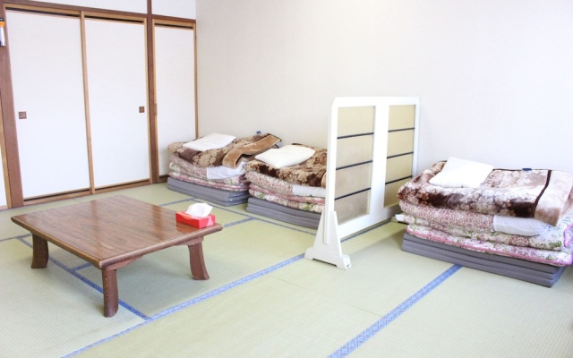 Biei Guest House Sirogane no Yu - Hostel – Guest Rooms – Biei