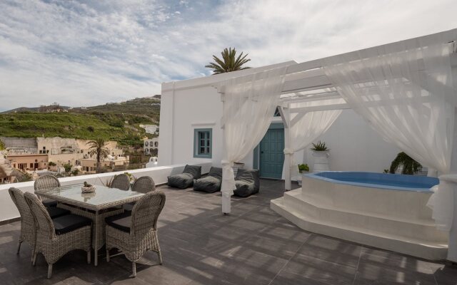 For All Seasons Mansion