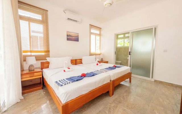 Macmillan's Holiday Villas