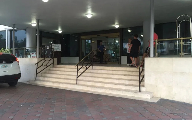 Casablanca Miami Beach