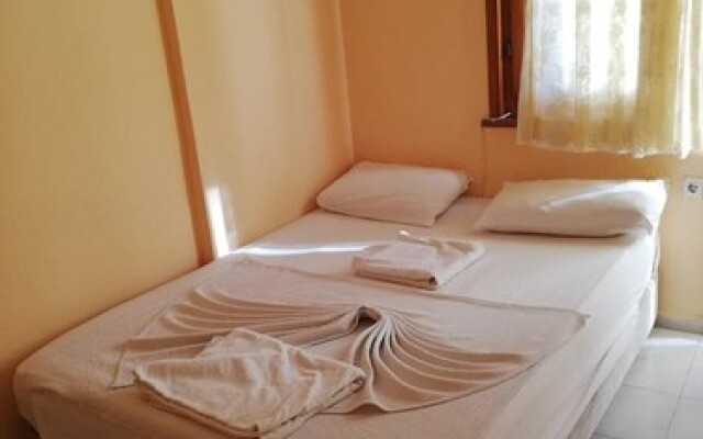 Yalcin Apart Otel Icmeler