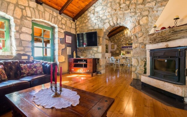 House CASA RUSTICA