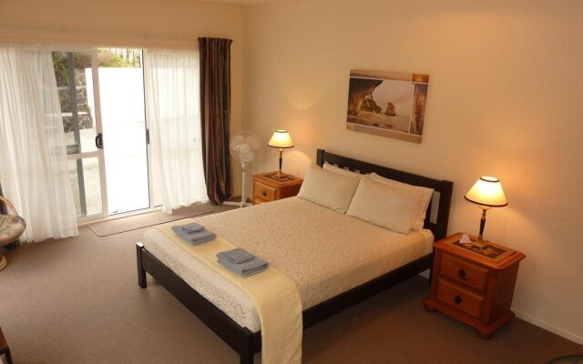 Centennial Heights B & B