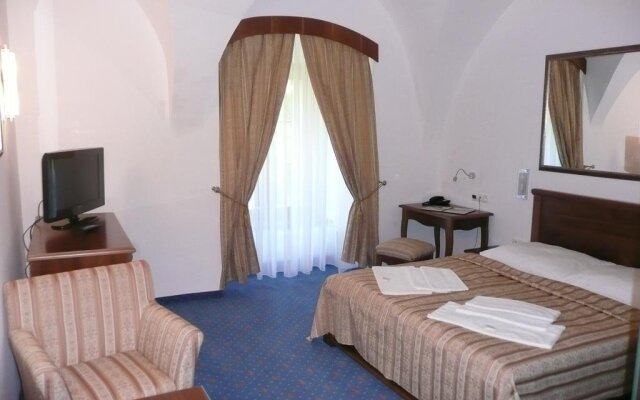 Hotel Zámok Topolcianky