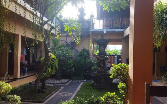 OYO 93759 Yume Guest House Near SDN 4 Batulayar