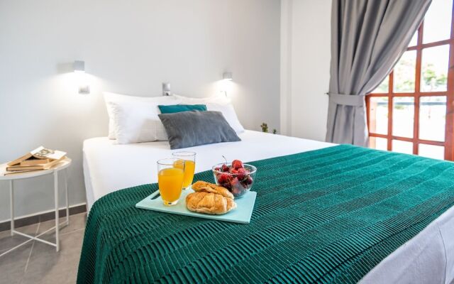 Jonathan City Apartments