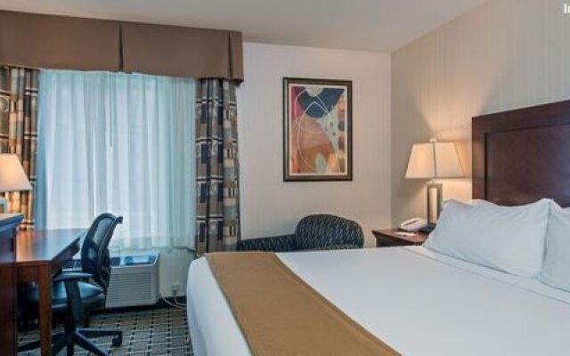 Holiday Inn Exp Meadville I-79 Exit 147a