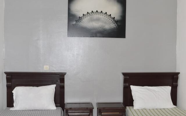5 Minutes From the Beach in the Heart of the Comun