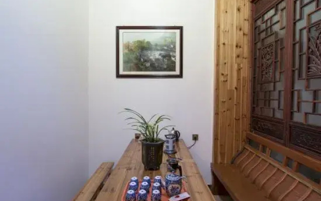 Wuyuan Yebing Photography Store