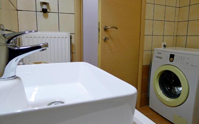 Maria & Manos Guest House, Agios Onoufrios beach