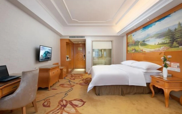 Vienna Hotel (Longhui High-speed Railway Station) – Guest Rooms – Shaoyang