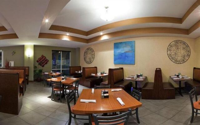 Holiday Inn Hotel and Suites Rogers Pinnacle Hills