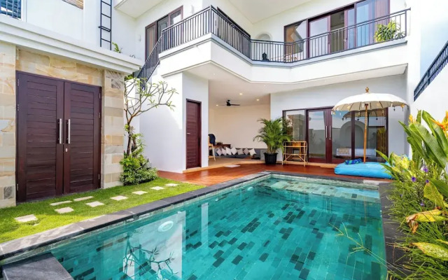 Moti Villa by Moria