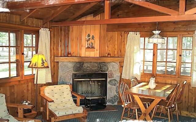 Timber Bay Lodge & Houseboats