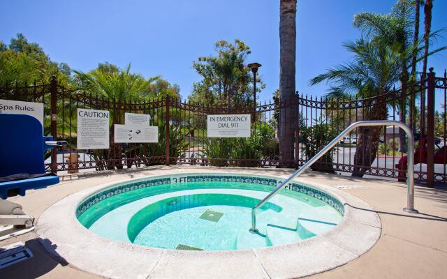 Holiday Inn Express Hotel & Suites San Diego-Escondido by IHG