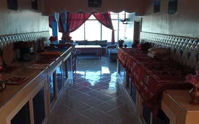 Appart Hotel Jardins d'Imilchil Hostel