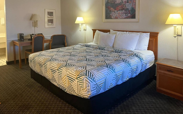 Motel 6 Phoenix, AZ - Midtown