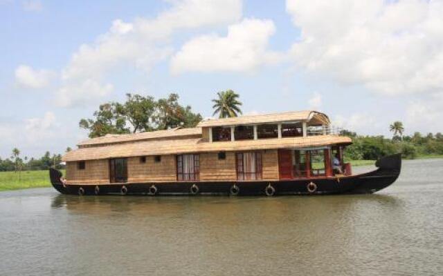 Angel Queen House Boats