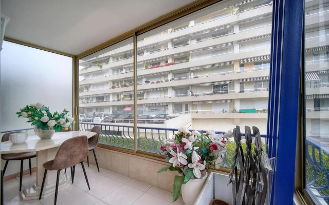 IMMOGROOM - 2 BR - Air conditioning - Wifi - Terrace - Common parking