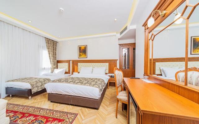 Spectra Hotel