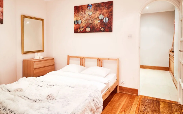 Stylish 2 bed apt Morsztynowska street