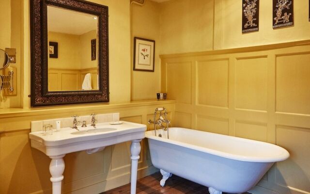 Spread Eagle Hotel and Spa