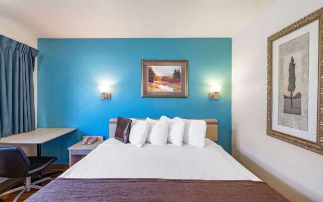 Travelodge by Wyndham Miles City