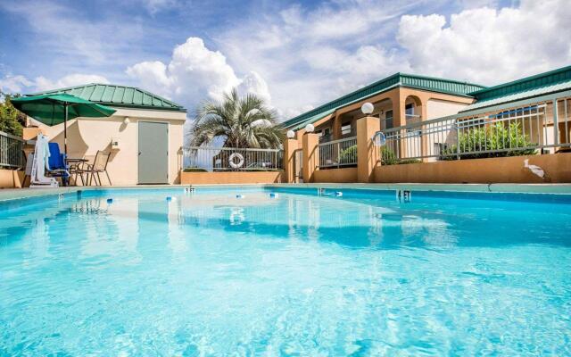 Quality Inn & Suites Dublin
