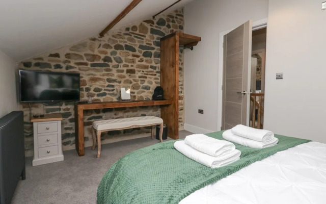 Howgill House